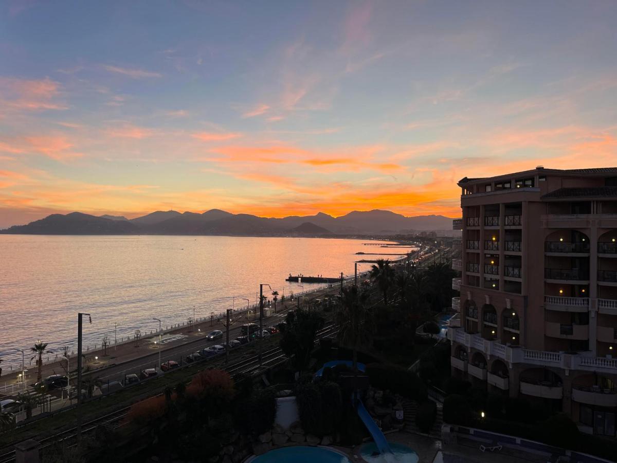 Cannes Apartment With Sea View, Aircondition And Parking Екстериор снимка